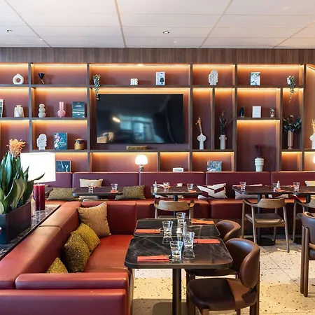 Novotel Centre Bord De Loire 4* Nantes