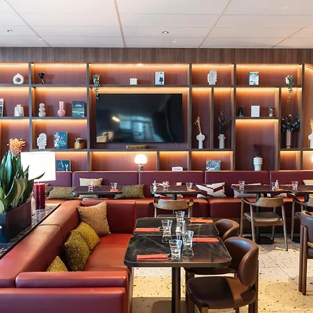 Novotel Centre Bord De Loire 4* Nantes